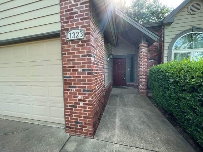 Photo - 4 bedroom, 2 1/2 bath, 2 car garage located in the quiet Summit View subdivision.