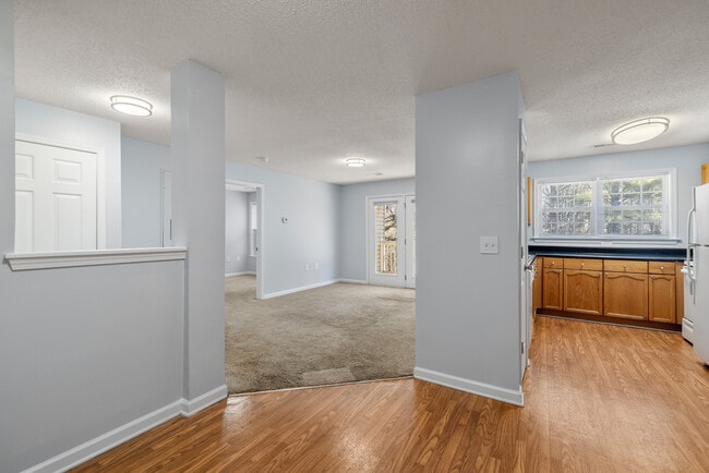 Photo - Washington Square Apartments