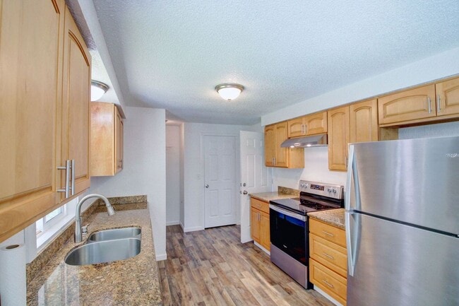 Building Photo - Wilson Duplex Unit A Rental