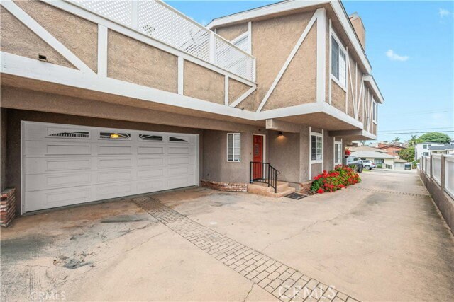 Photo - 2110 Rockefeller Ln