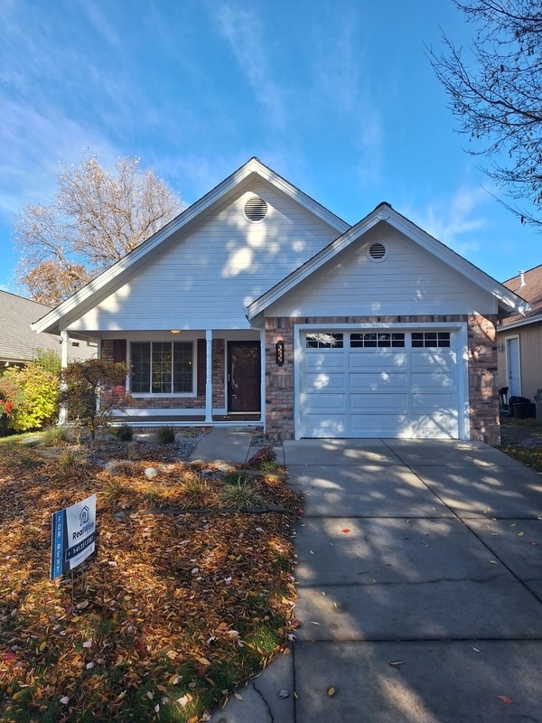 Photo - 3535 Village Dr