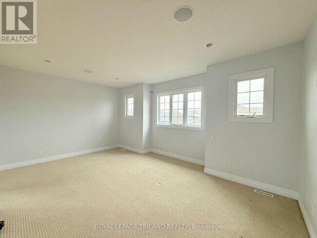 Photo - 1499 Healy Rd