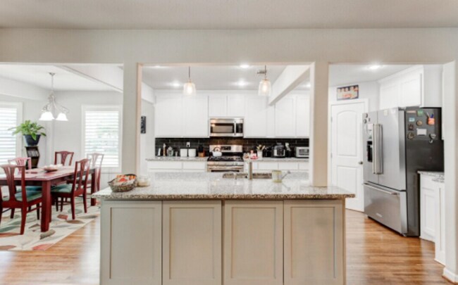 Photo - 2933 S Hills Ave
