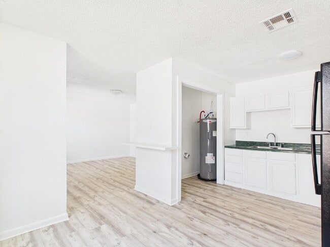 Lower Level 2/1 - Lower Level 2/1 Apartamento Unidad A