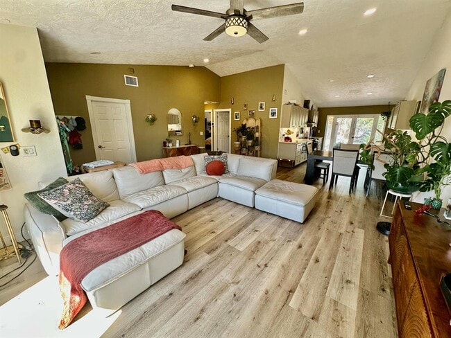 Photo - 4492 Brook Dr