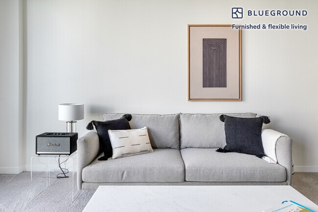 Photo - 550 Moreland Way Unidad FL4-ID437