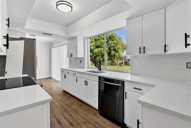 Photo - 4289 Yucatan Cir House