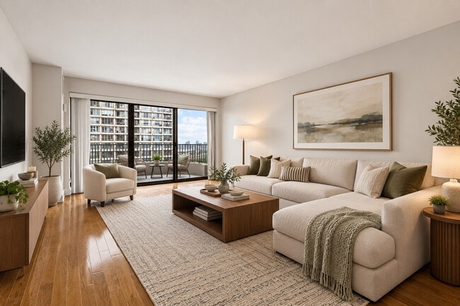 Photo - 2020 N Lincoln Park W