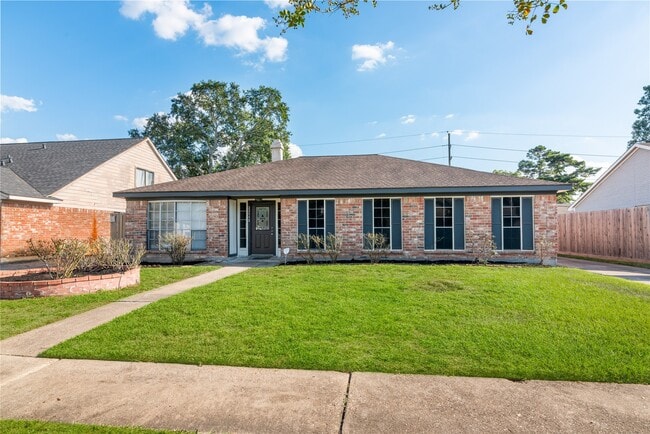 Photo - 22115 Fincastle Dr