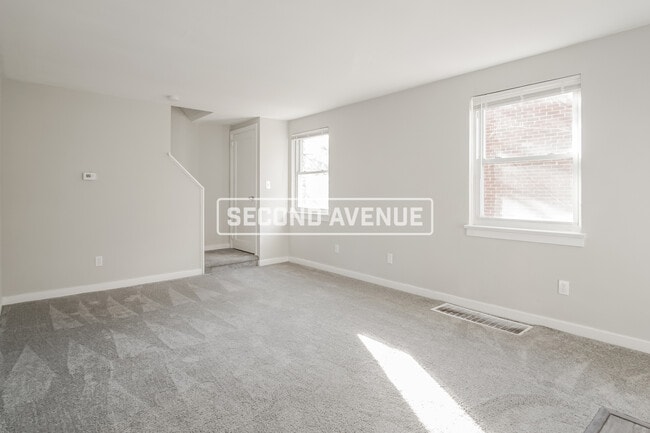 Photo - 610 Churchill Ave