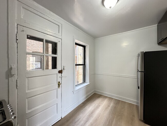 Photo - 2700 N Spaulding Ave Unit EE1