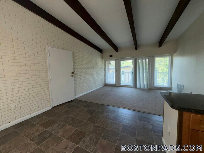 Photo - 10 Westgate Dr Unidad 205