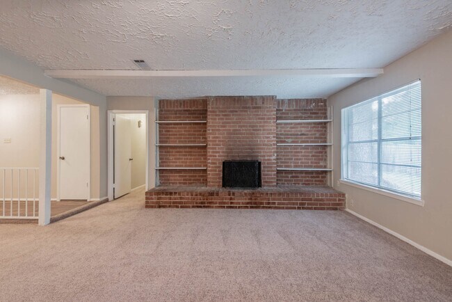 Photo - 6015 Knotty Post Ln