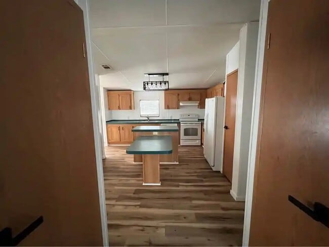 Photo - 239 Sweet Gum St