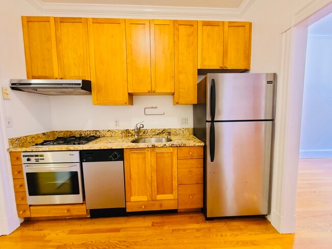 Photo - 81 West Cedar St Unit 1