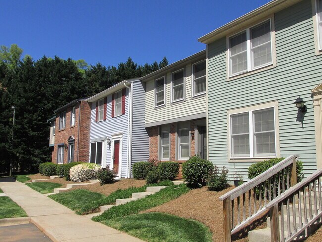 Photo - 1211 Scaleybark Rd