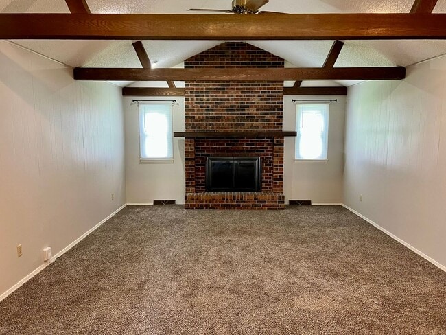 Photo - 3 Bed, 2 Bath in south central Springfield