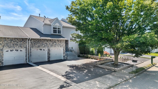 Building Photo - 7 Warbler Rd Rental