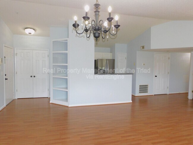 Photo - 150 James Rd Unit 3d