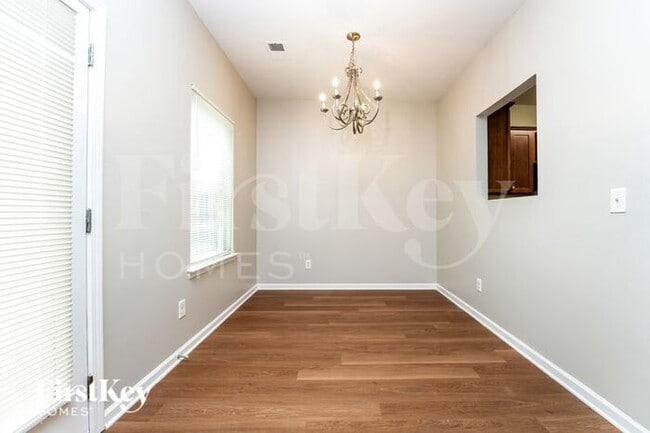 Photo - 496 Grenier Terrace NE