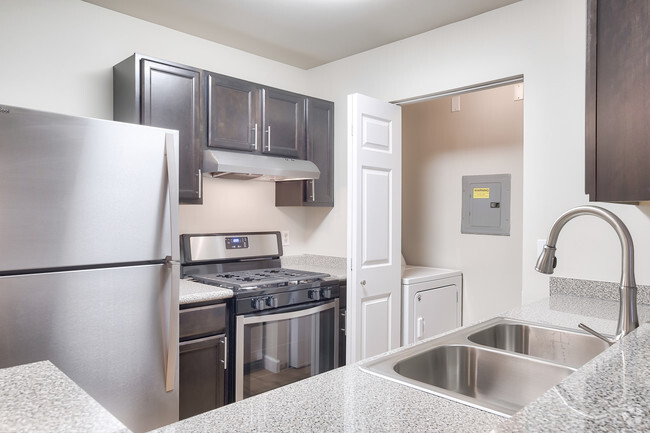 Upgraded Kitchen - Willow Crest Apartments