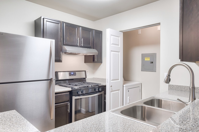 Upgraded Kitchen - Willow Crest Apartments