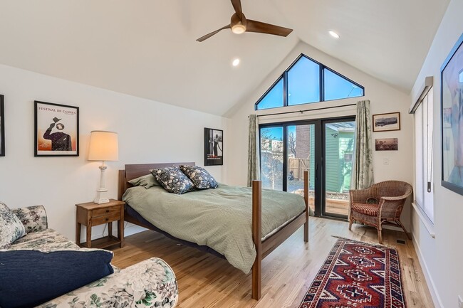 Photo - Downtown Louisville 3-BDR Fully Furnished Gem