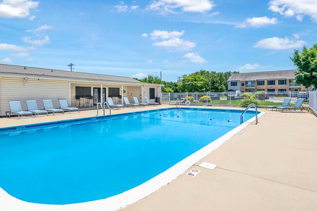 Signal Hill Apartments and Townhomes
