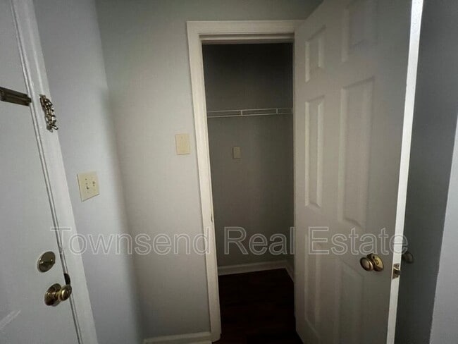 Photo - 1055 Ancestry Dr