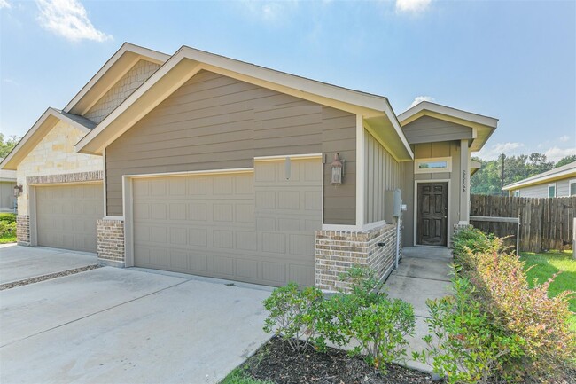 Building Photo - 25109 Pacific Wren Dr