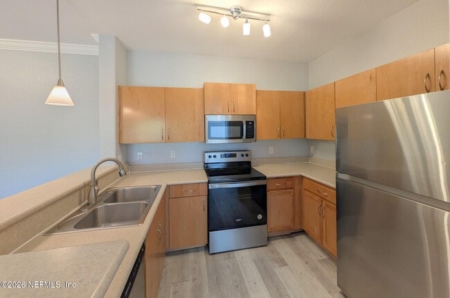 Photo - 8290 Park Way Unidad 147