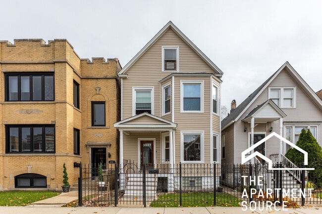 Photo - 3927 N Whipple St Unit 2