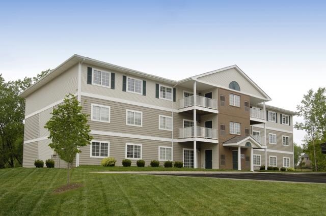 Presque View Apartments - Presque View Apartments