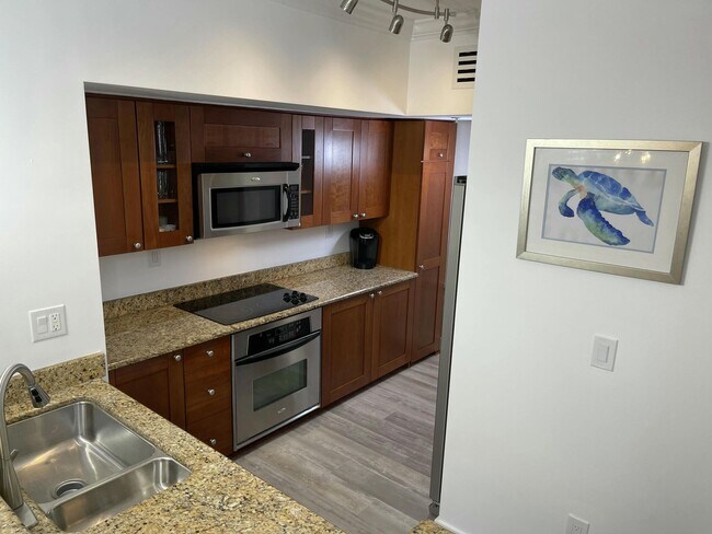 Photo - 415 NW Flagler Ave Unit 402