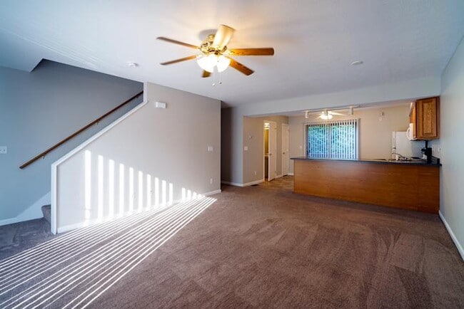 Photo - 17 Silver Creek Dr