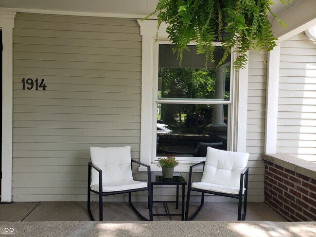 Photo - 1914 Commerce Ave