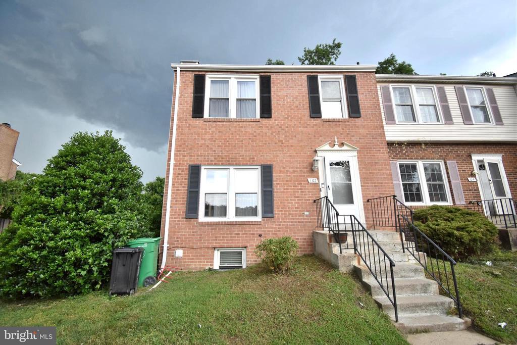 Photo - 102 Middle Point Ct