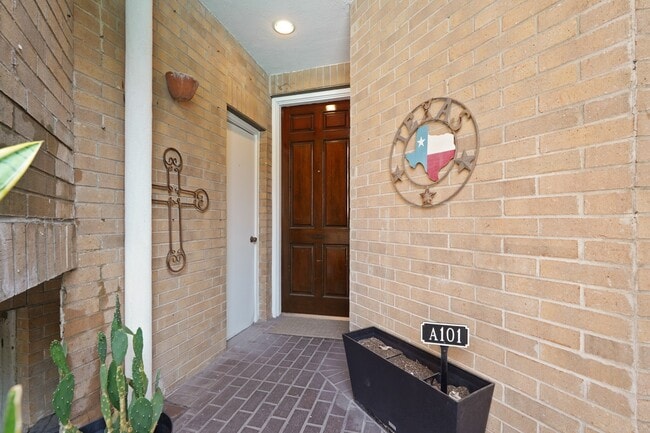 Photo - 5200 Weslayan St Unit 101