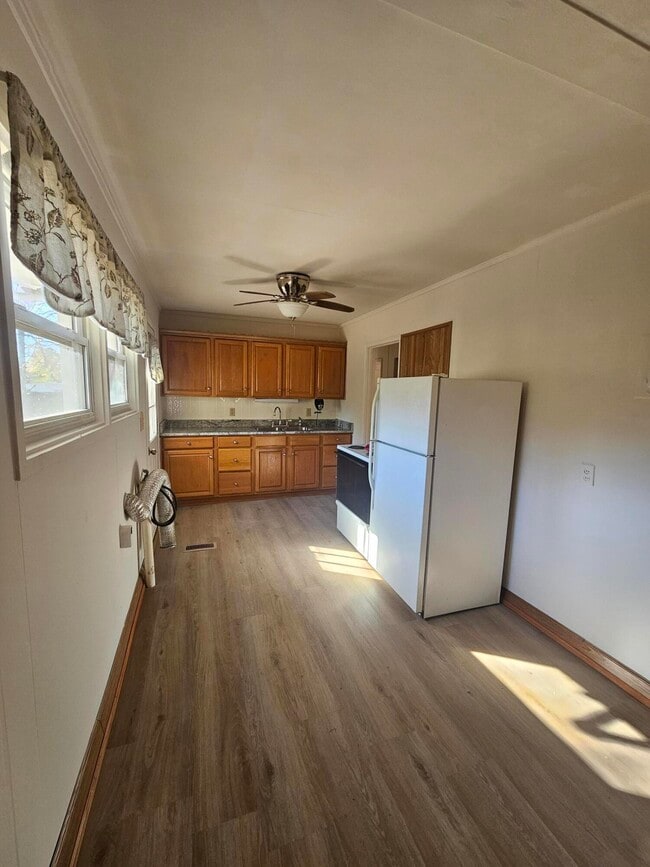 Photo - 418 Palm Dr S