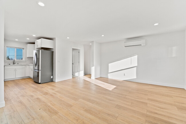 Photo - 2611 41st Ave SW