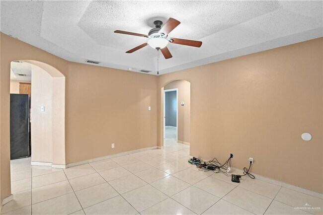 Photo - 17 W Atlanta St