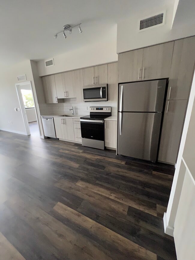 Photo - 1445 NW 14th Ter Unidad 309 Rental