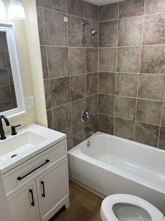 Photo - 417 N 23rd St