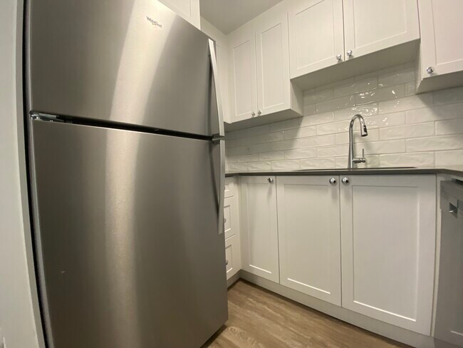 Photo - 121-127 Dudhope Ave