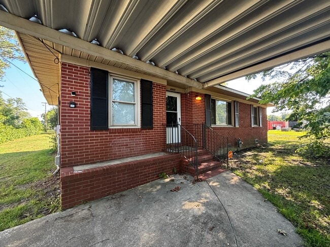 Photo - 4937 Walnut Dr