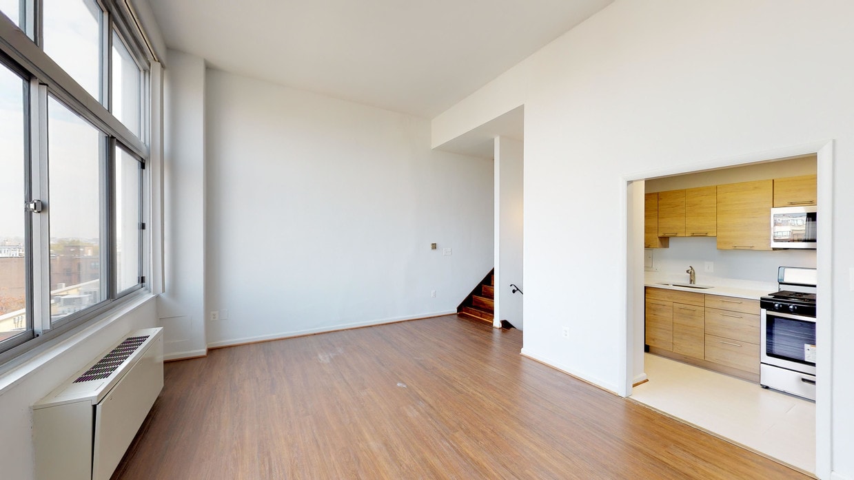 Photo - Newport West Apartments