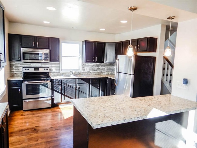 Photo - 219 Cherry Ave