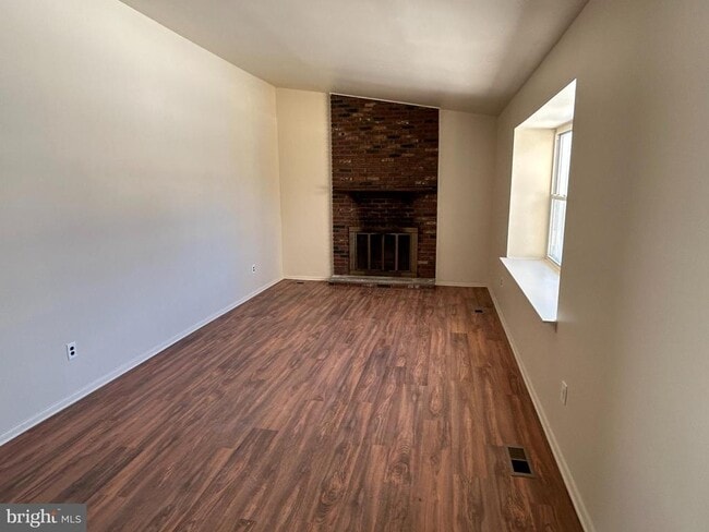 Photo - 60 Stonegate Dr