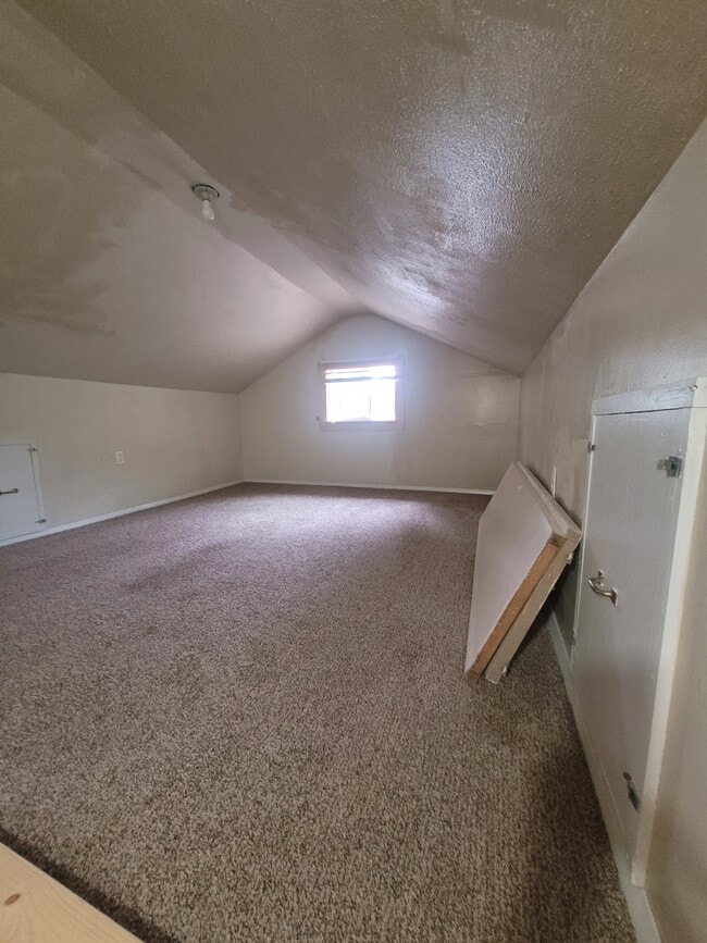 Photo - 515 N 6th St