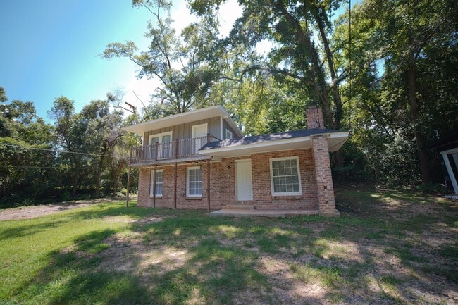 Photo - 1118 Louise Dr Unit Apt A
